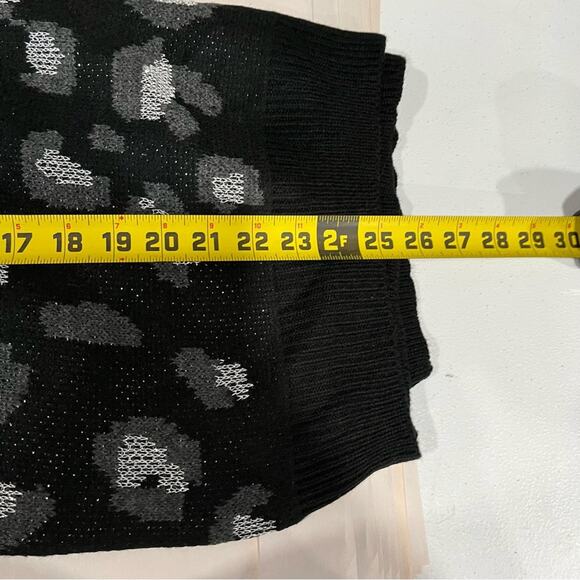 New! Kendall + Kylie Black Leopard Animal Print Crewneck Sweater Womens XL - Picture 7 of 7